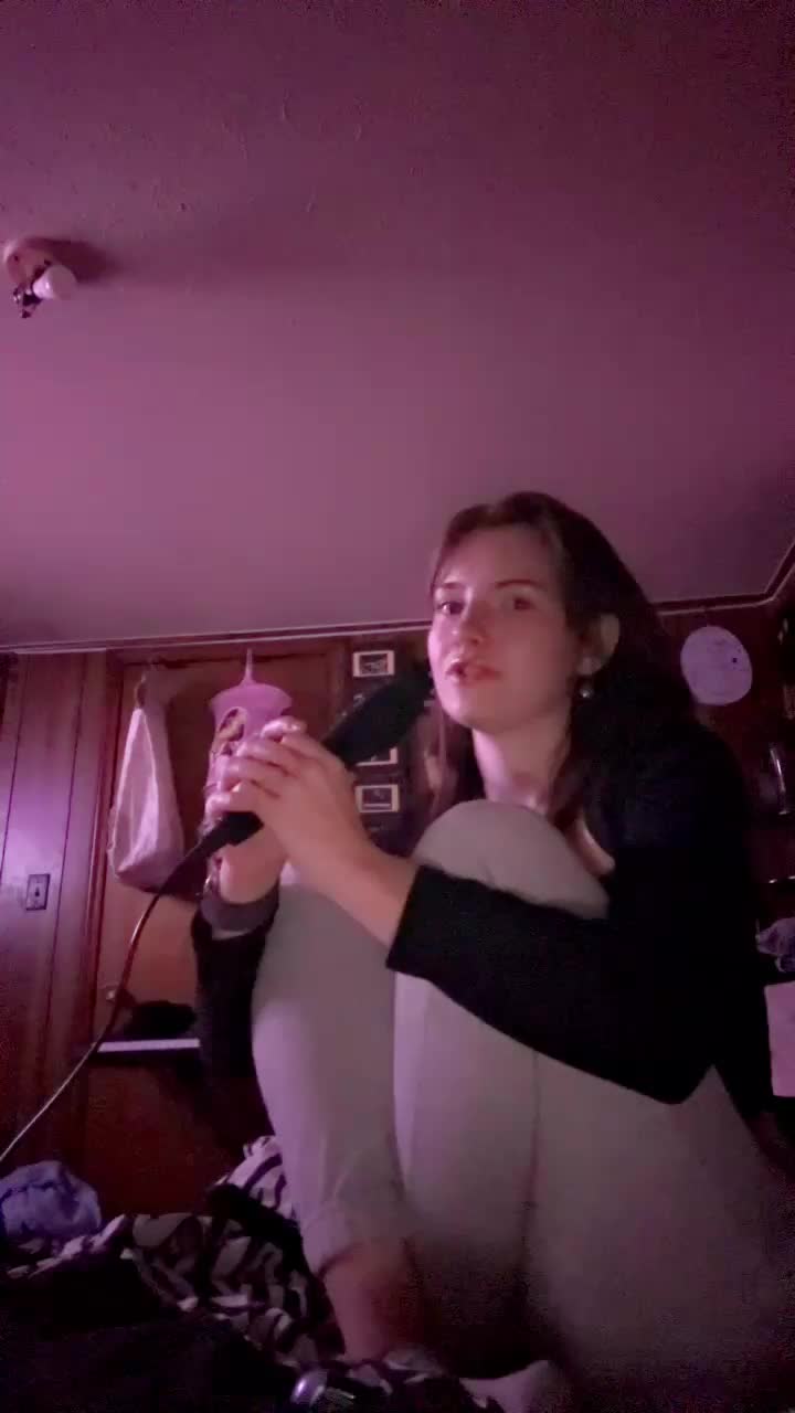 @xbrandi
