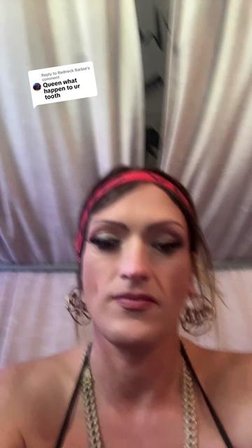 @itstinamonroe