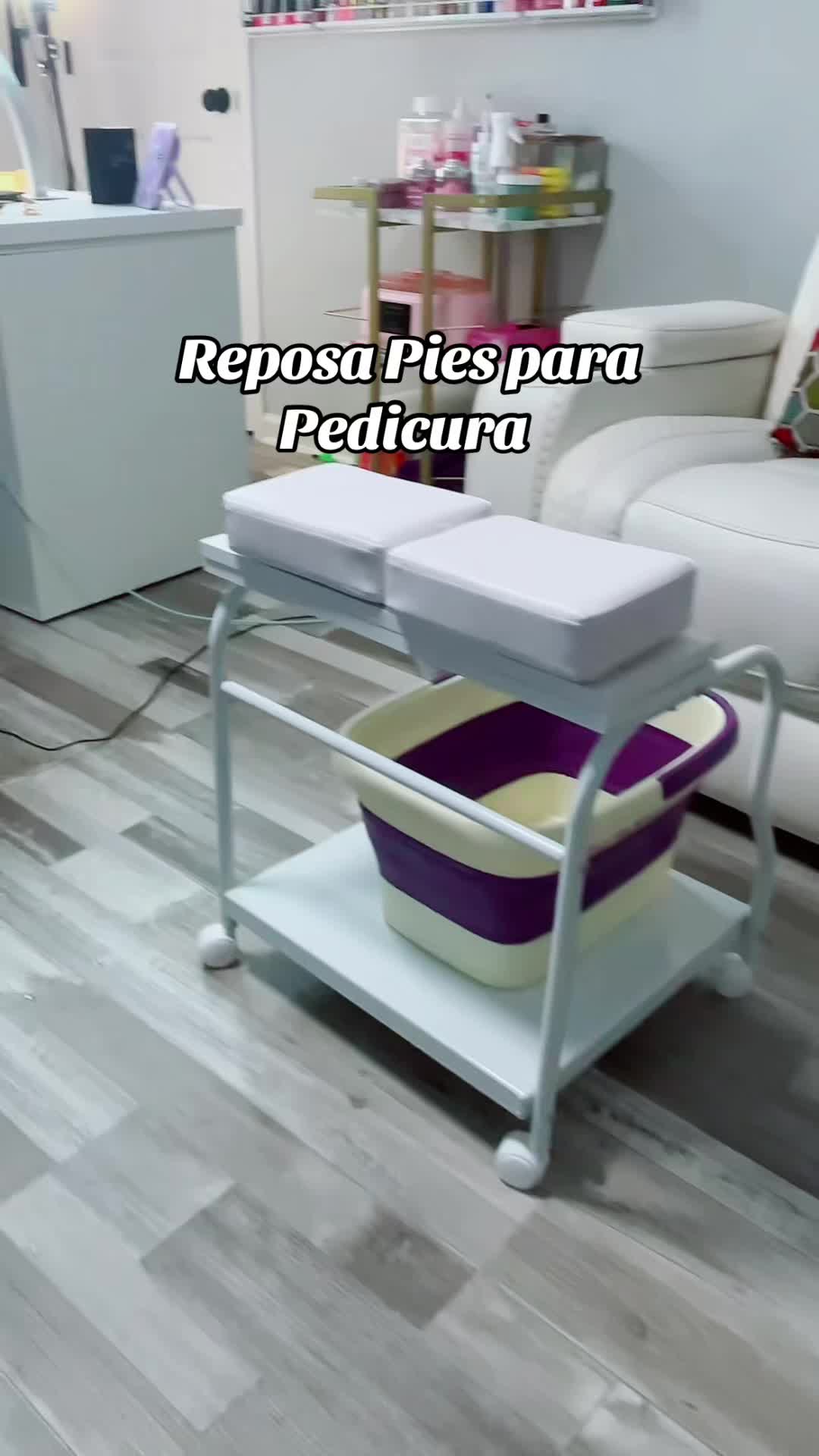 @CeciHN
