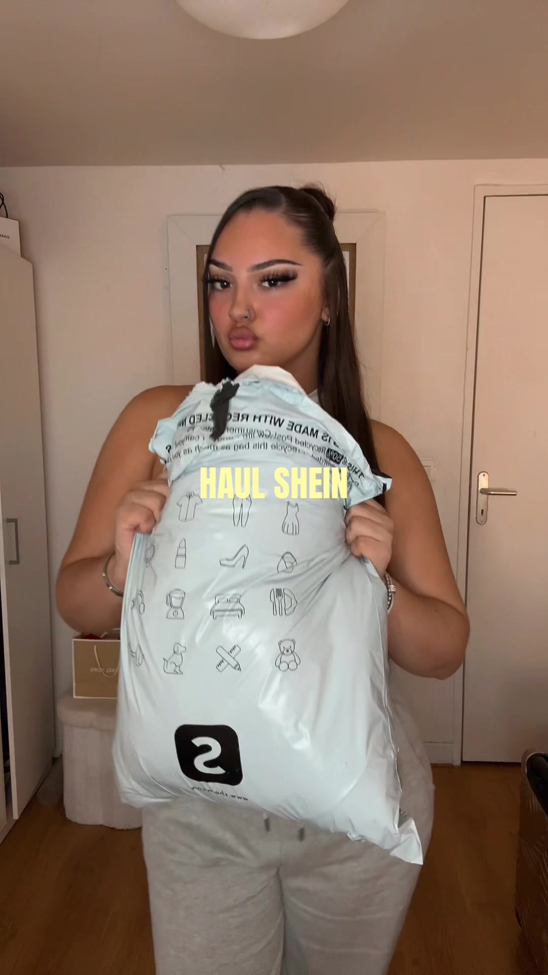 @karolina