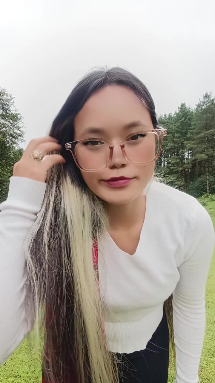 @🌿⃝βAayushma🇳🇵🇮🇶