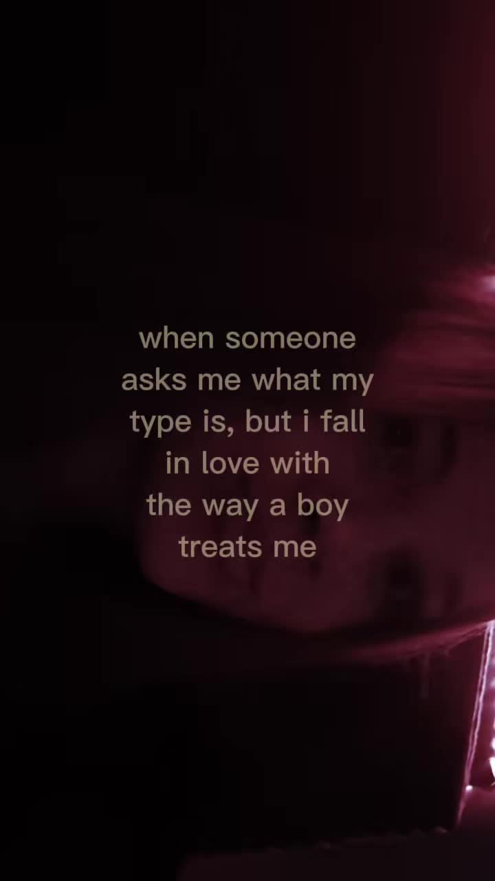 @♫︎✰𝑯𝒐𝒍𝒍𝒚✰♫︎