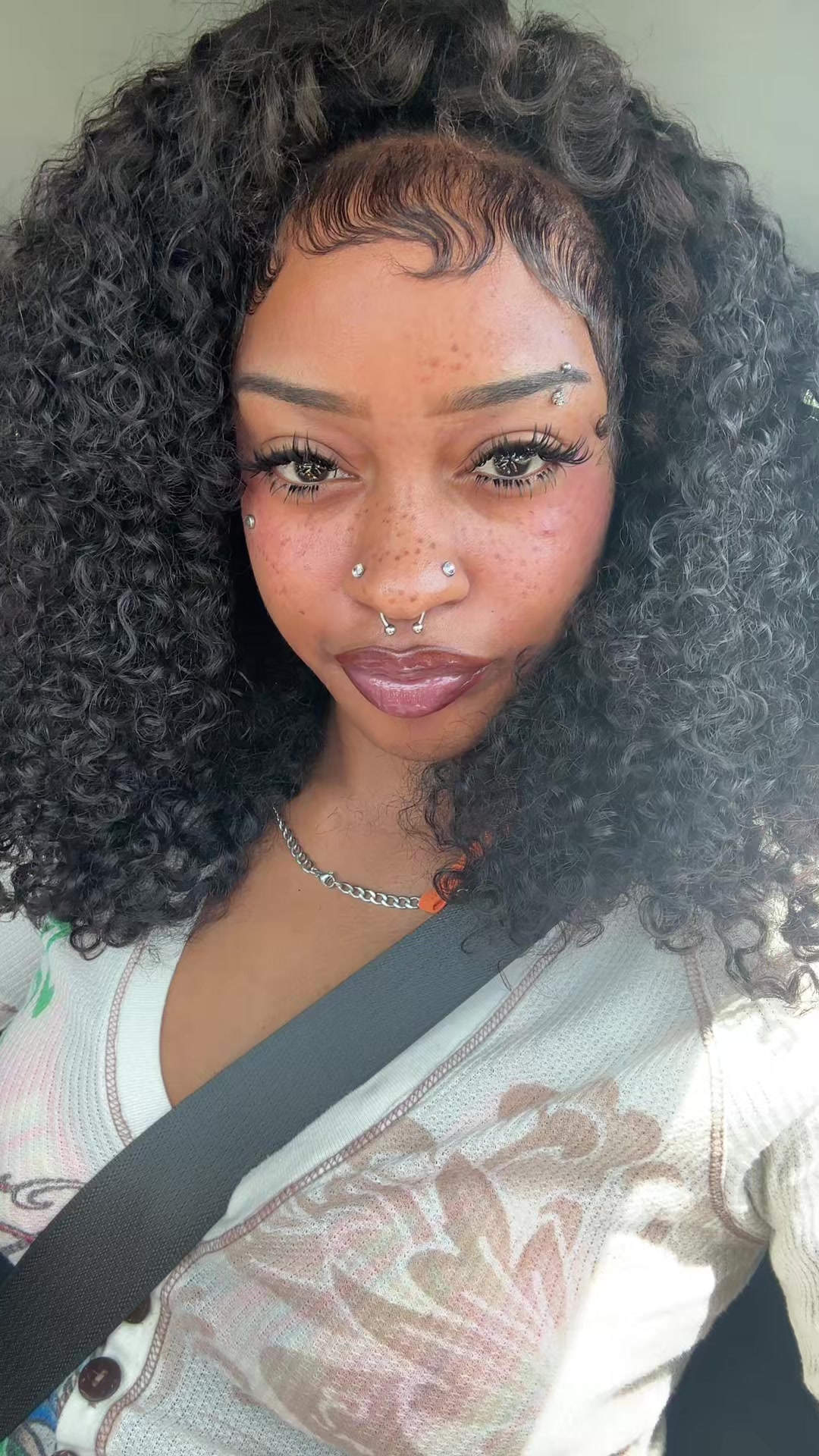 @himynamesunsirae