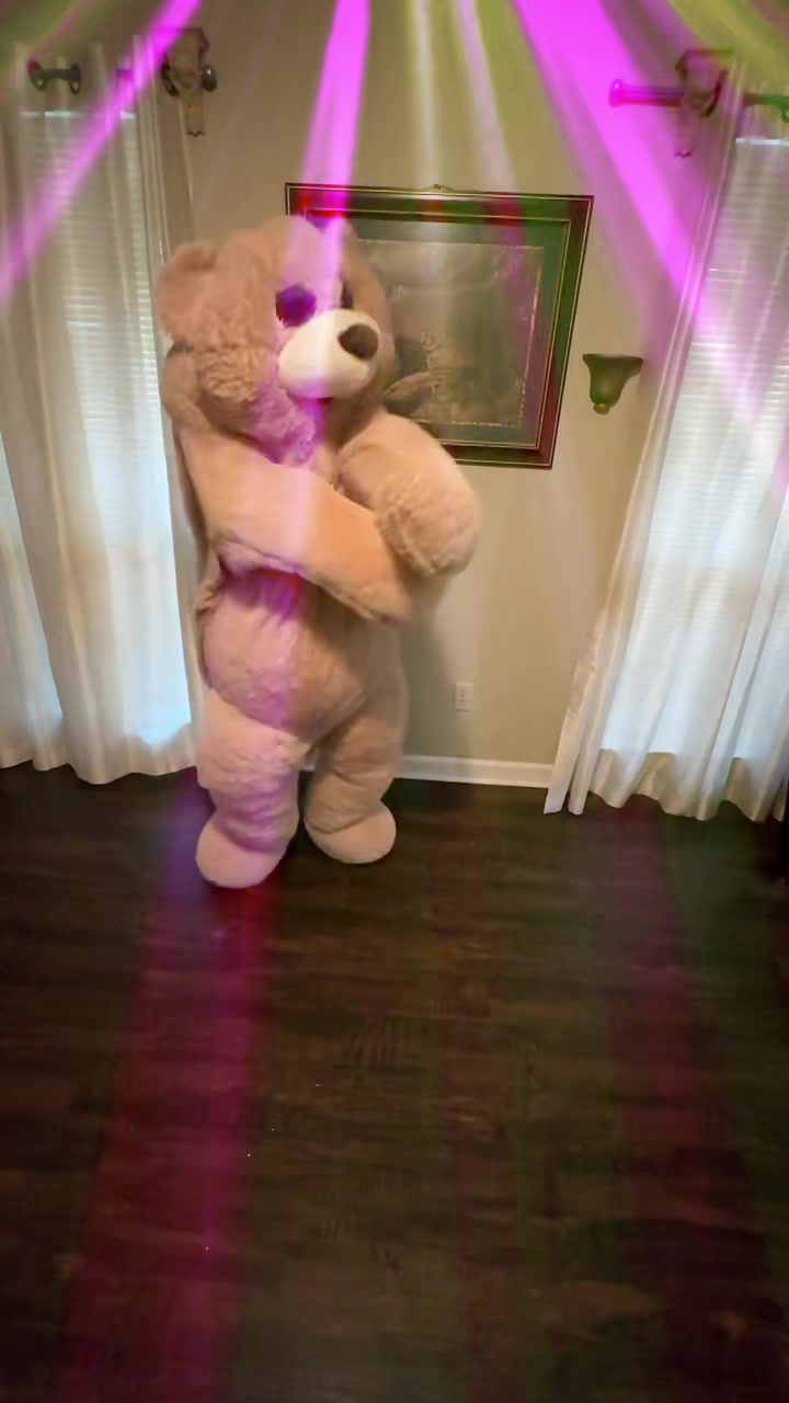@jaythedancingbear