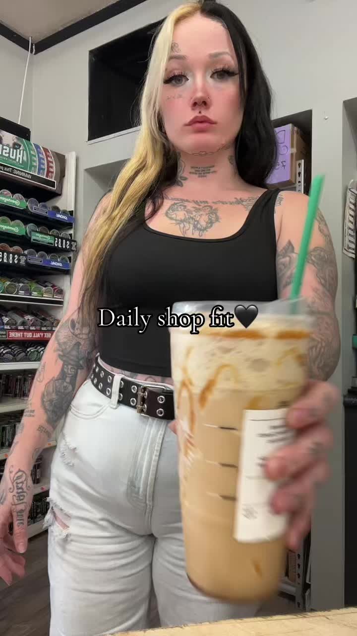 @Chloe_lynn