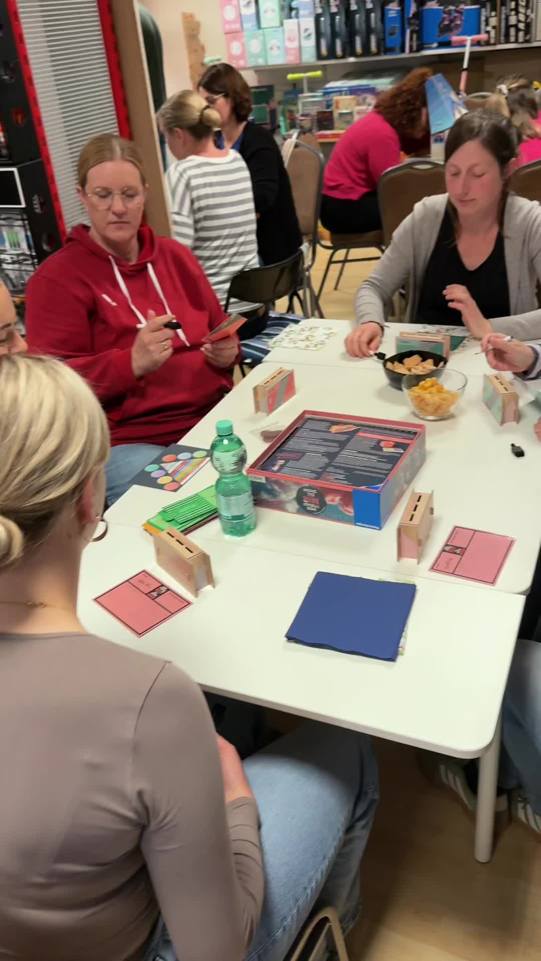 @Spielwaren Puppe