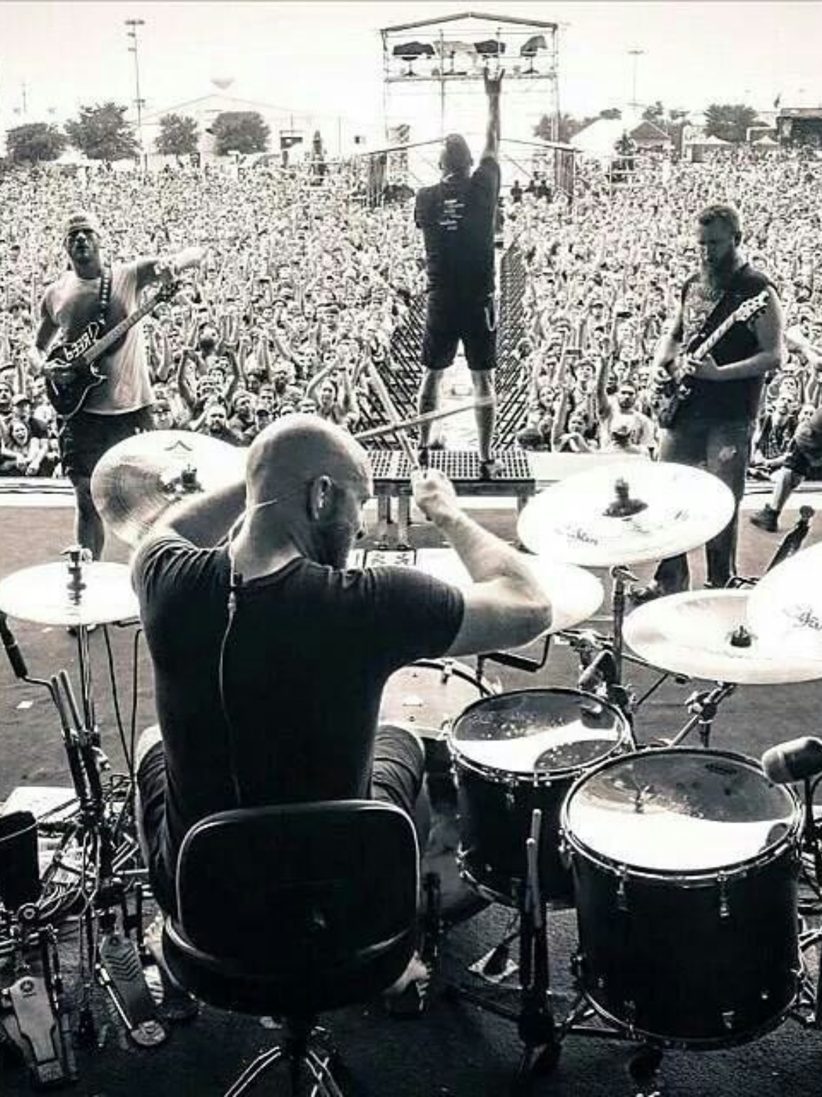 @downpicked and distorted