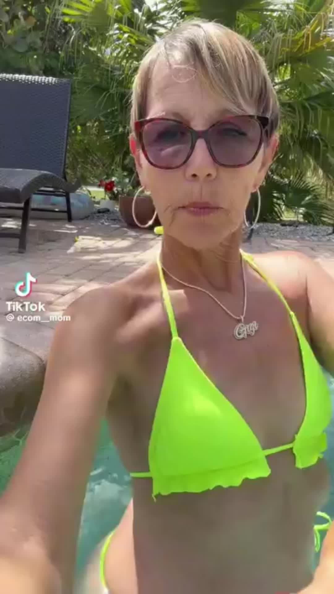 @DeeBabyOfficialTV