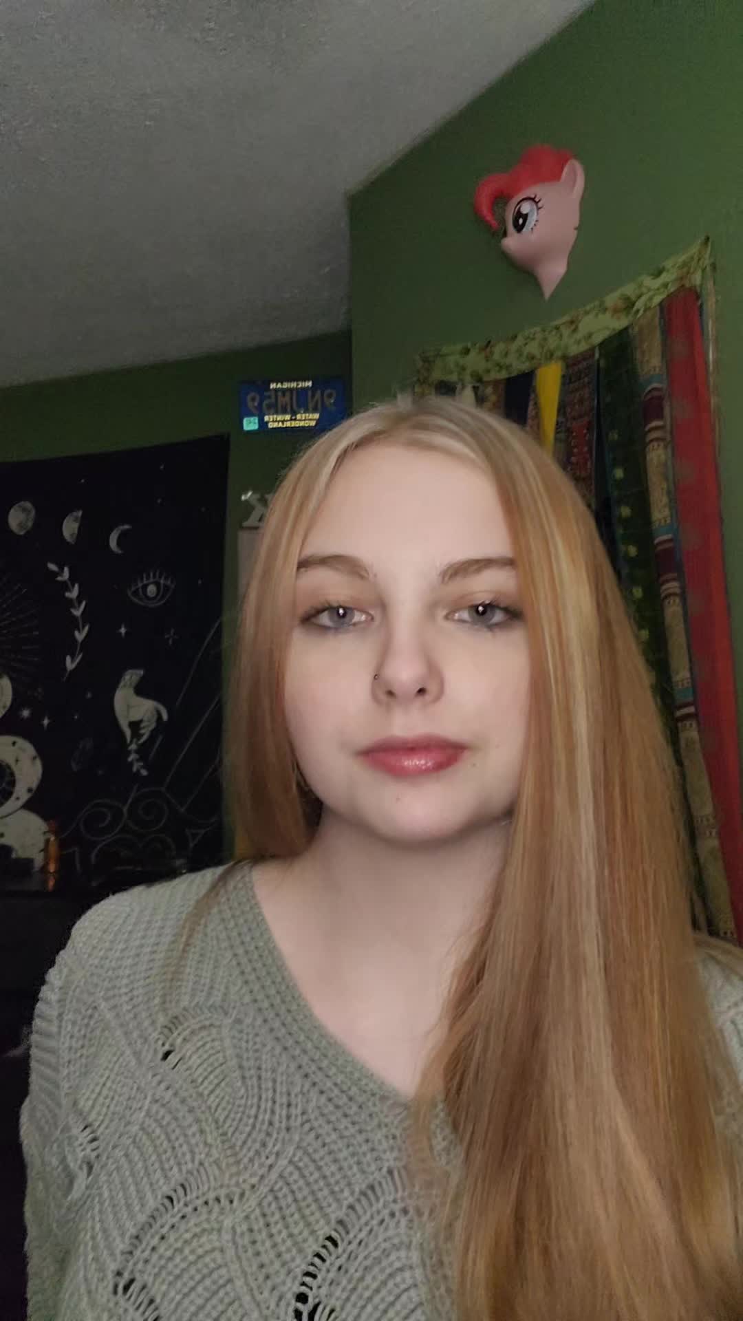 @Gabby<3
