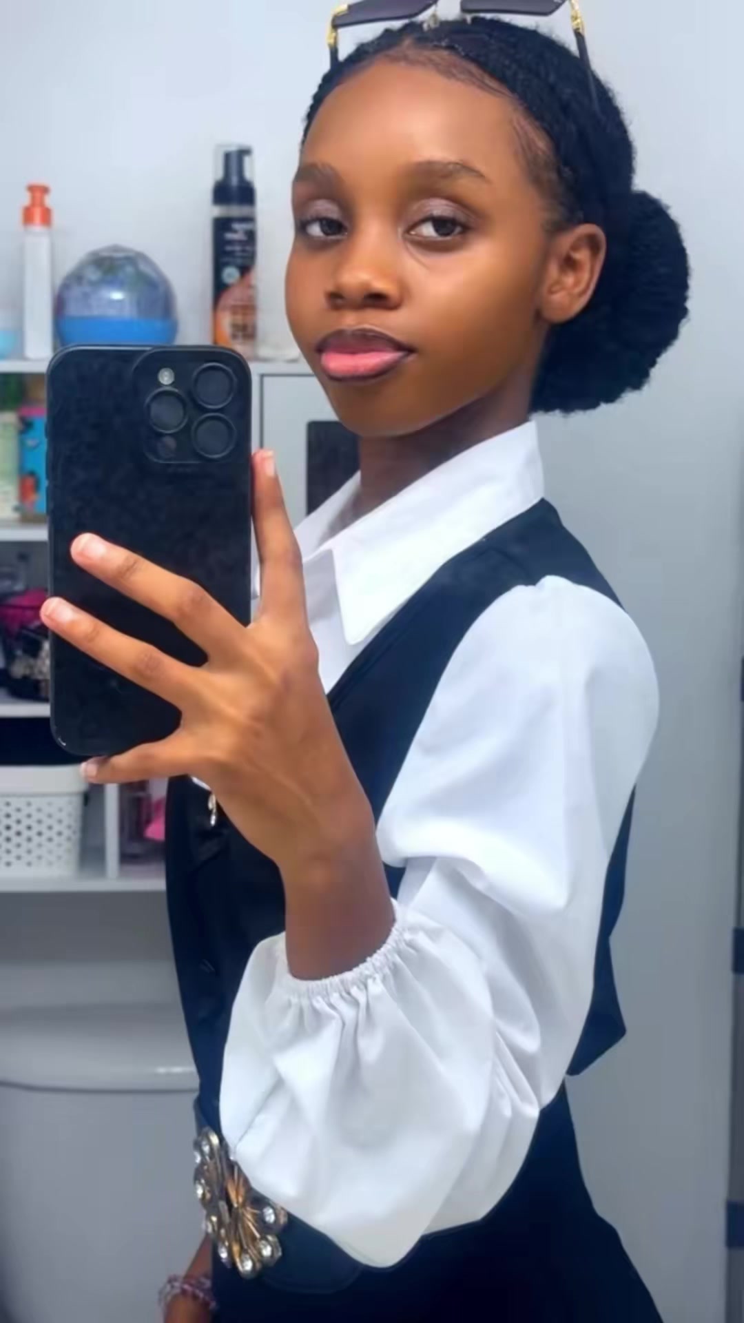 @Chini fille benie💒💐💙