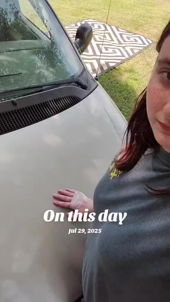 @c.c.wolfgirl18