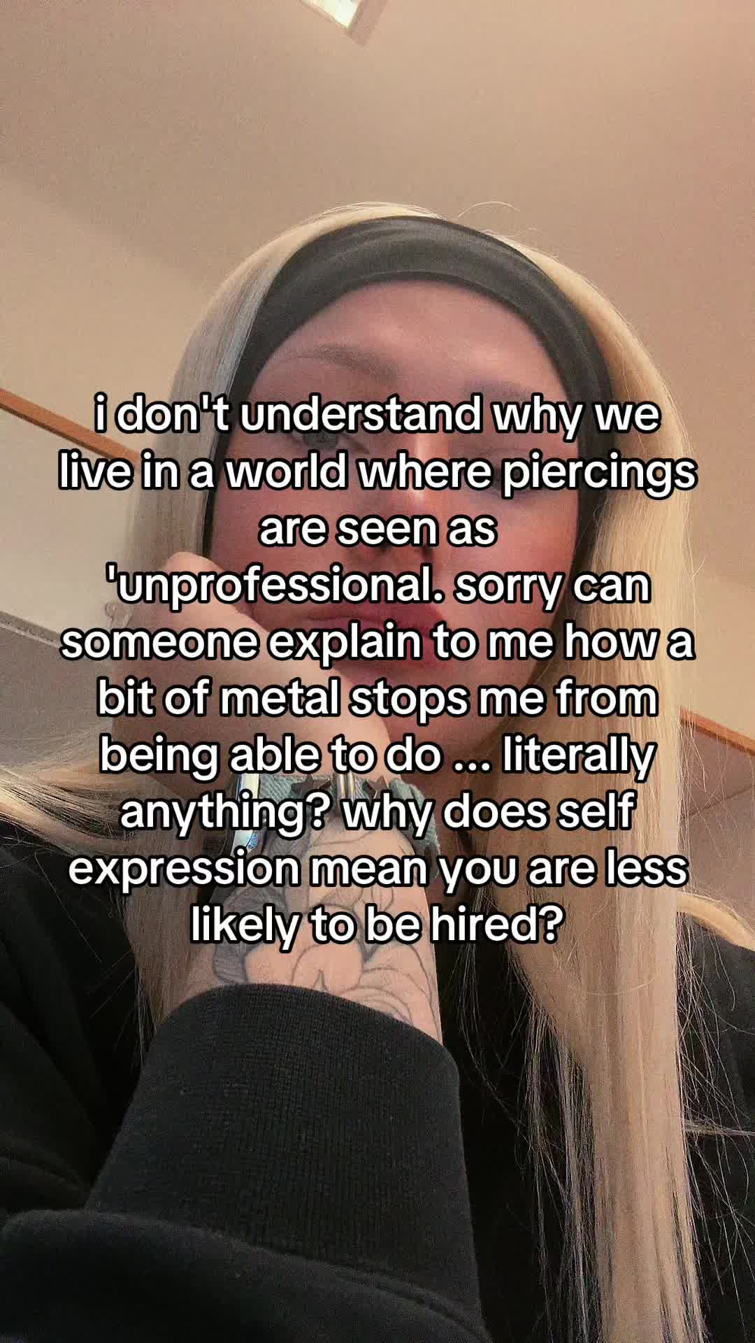 @𝔰𝔞𝔯𝔞 𖤐･ﾟ*ೃ