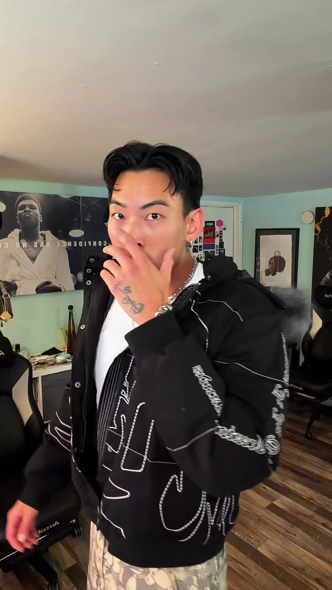 @MNKPOPCONNECT