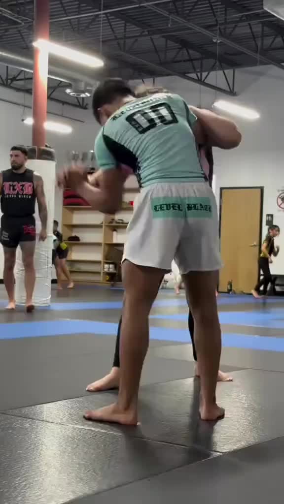 @Girls fight