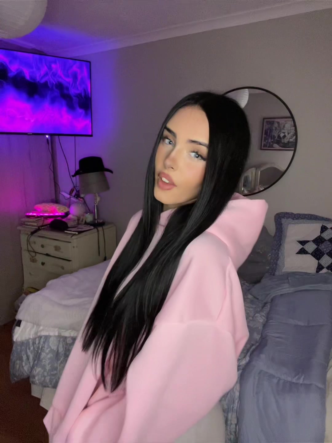 @adarivers_