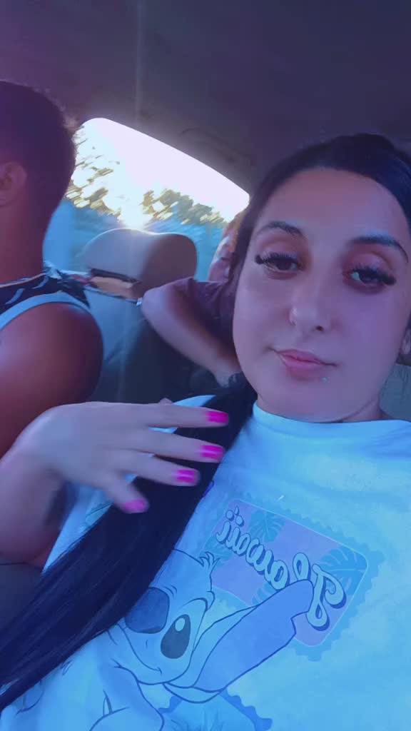 @claudiu vtm ella🥰
