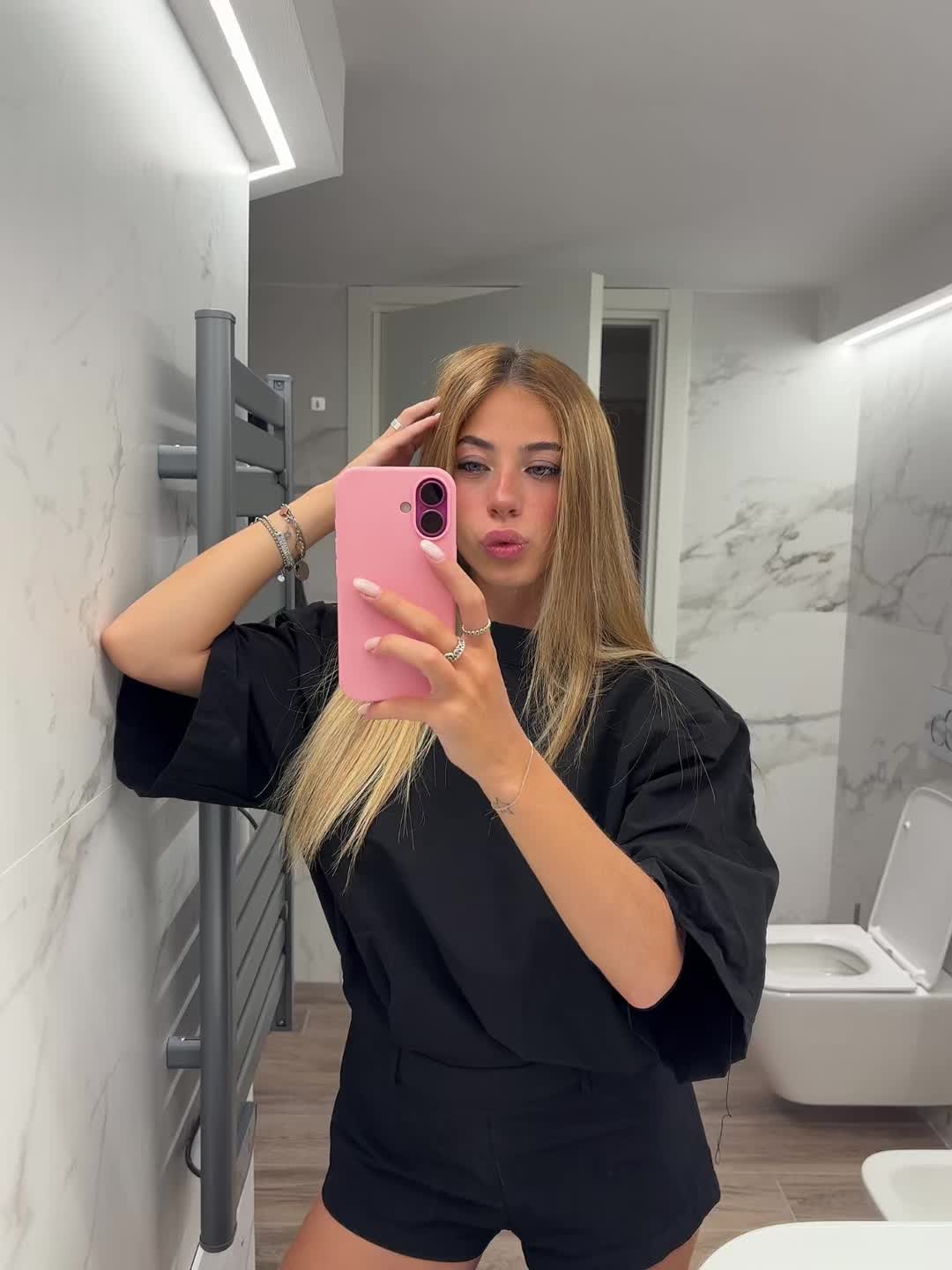 @lulù🌟