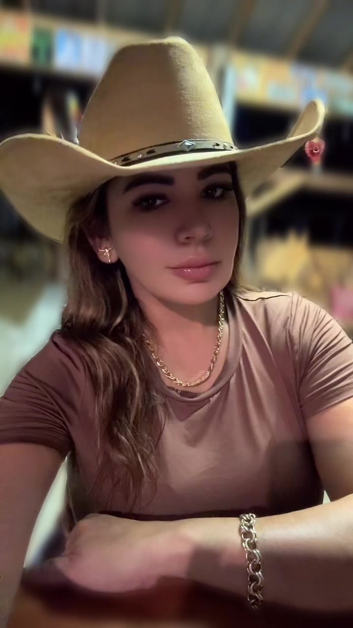 @Daisy Mares