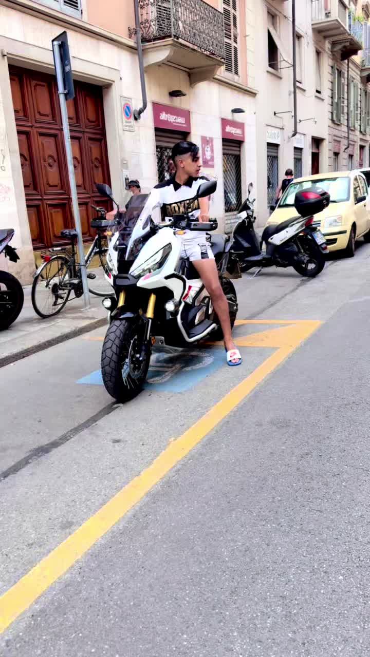 @HamzaMilano