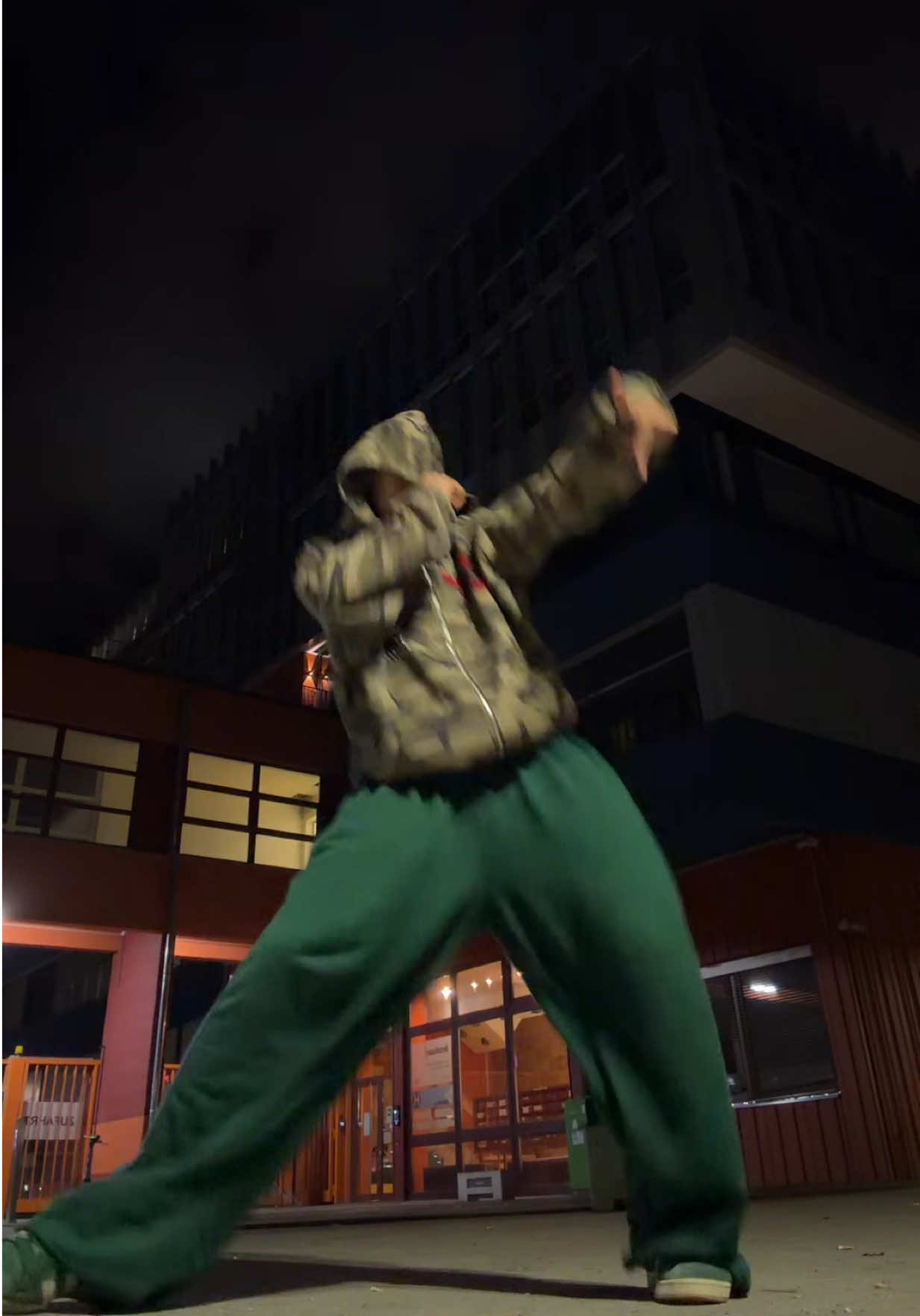 @localdancefluencer