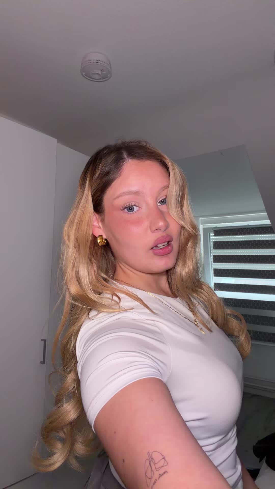 @LARISSA-LUISA
