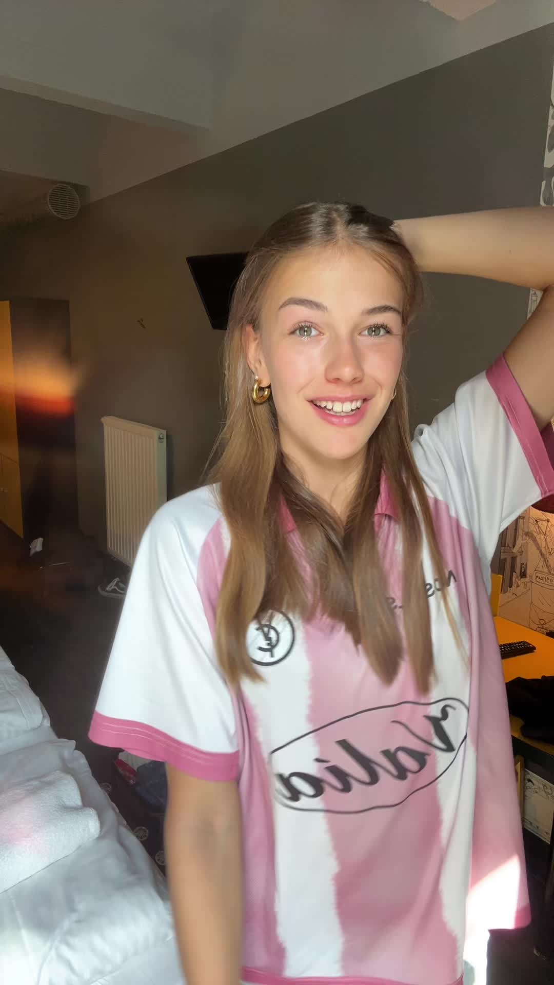 @adelesfashiondiary