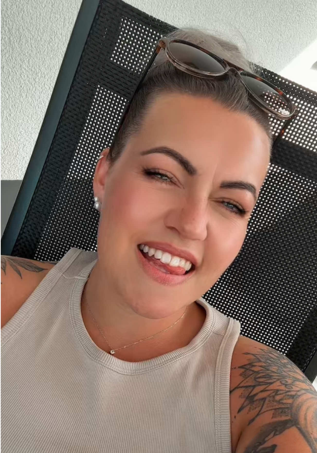 @Dominique