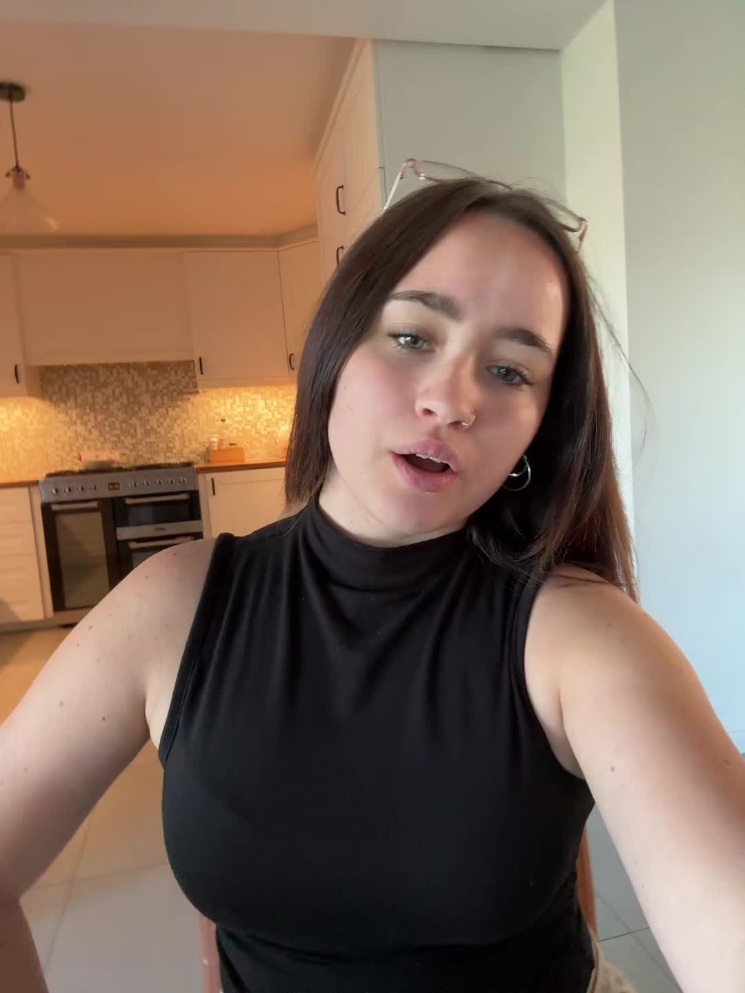 @Demi