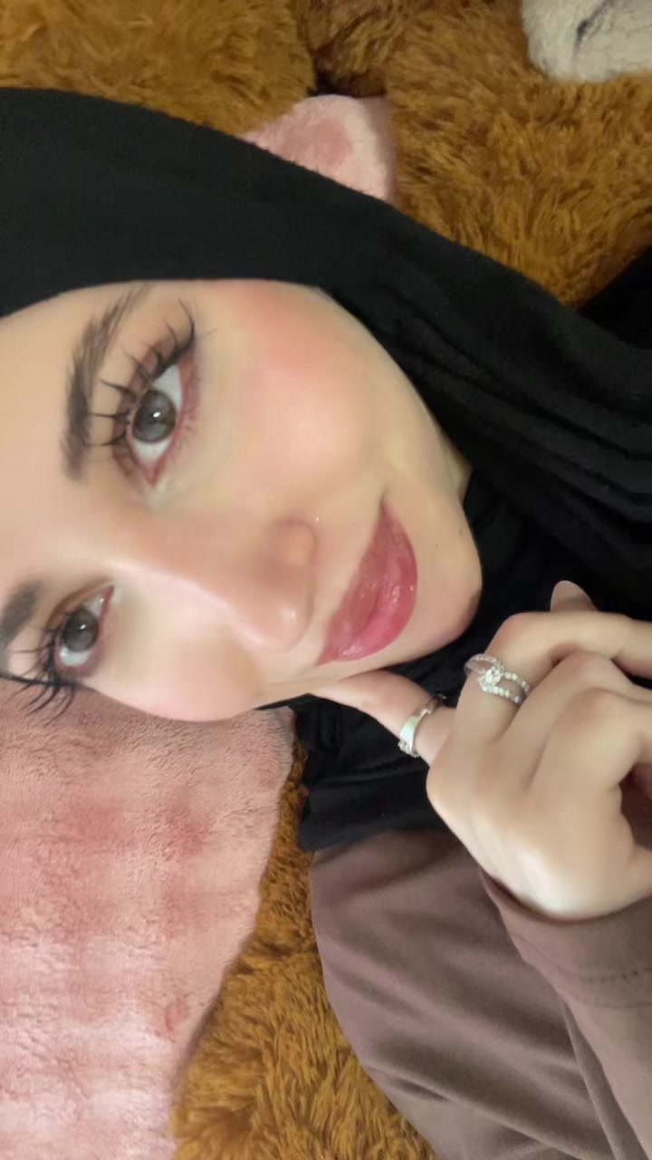 @لين