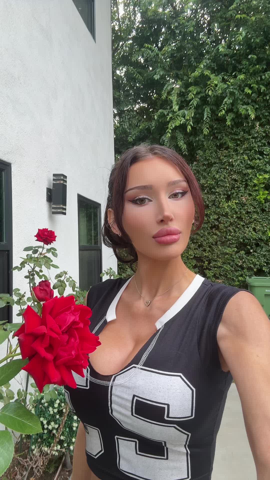 @Mollyeskam