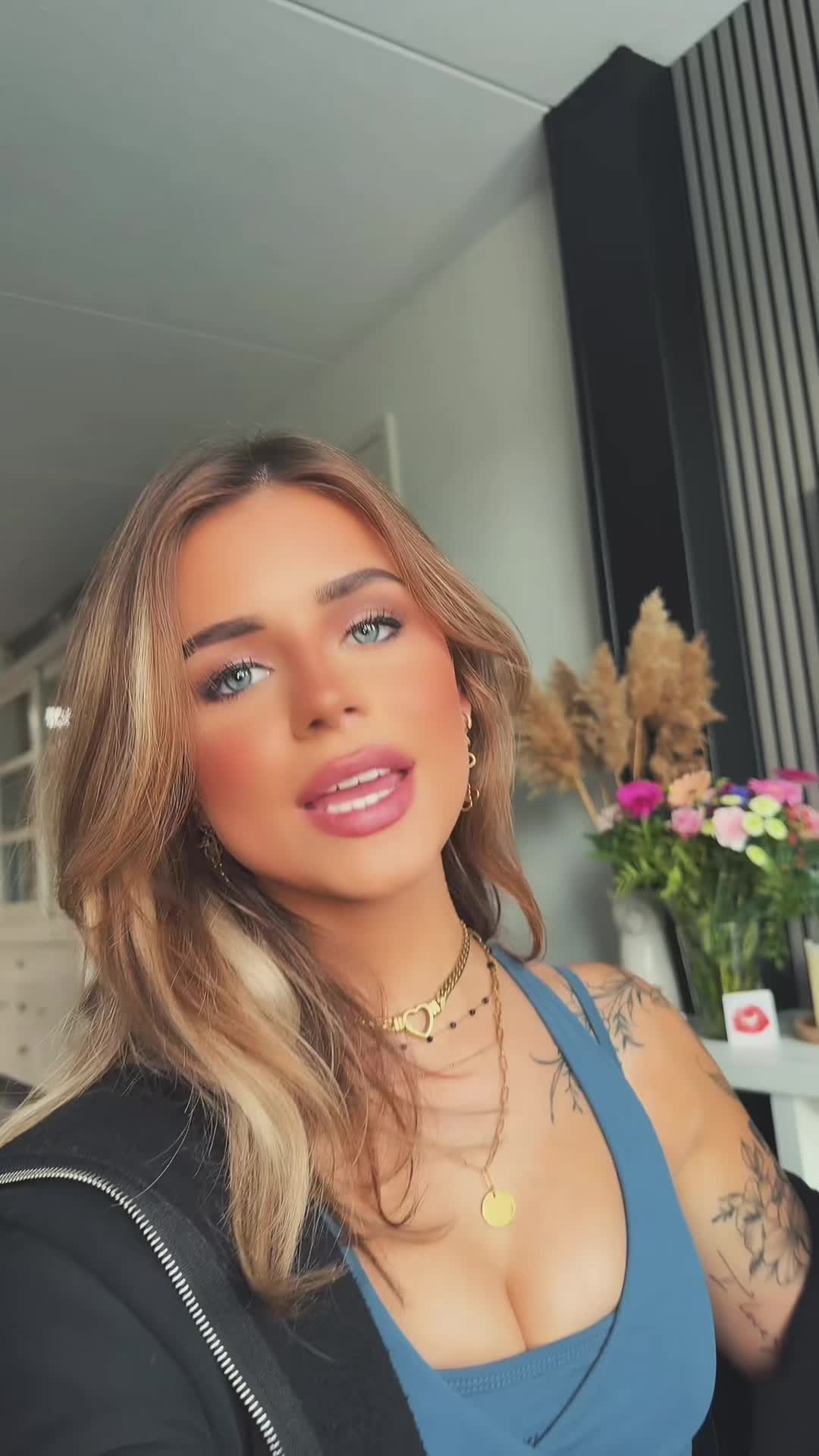 @JOYLIANA