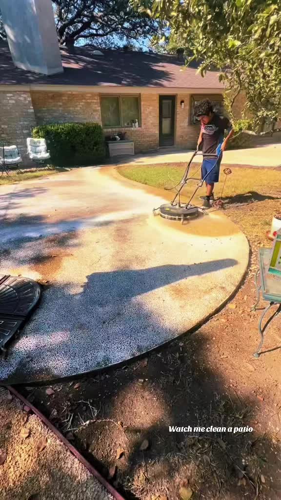 @Dannys Power Washing LLC