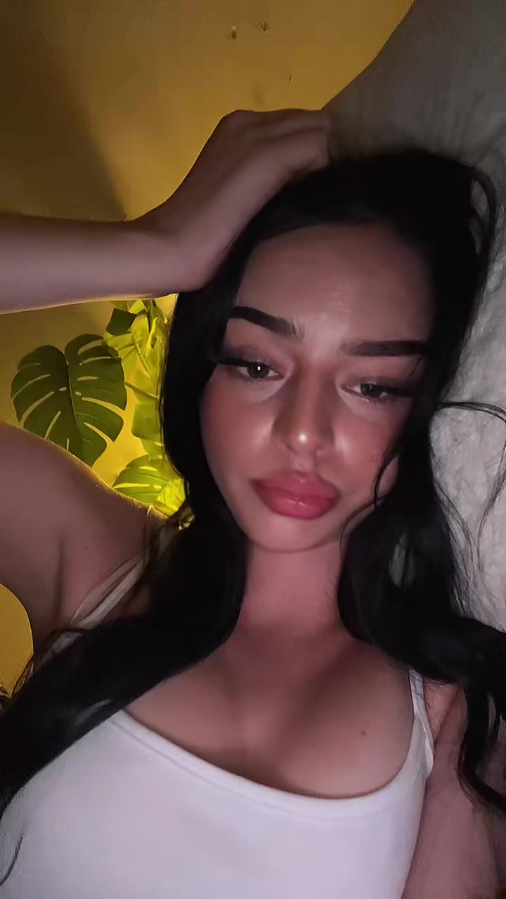 @Riri🍒