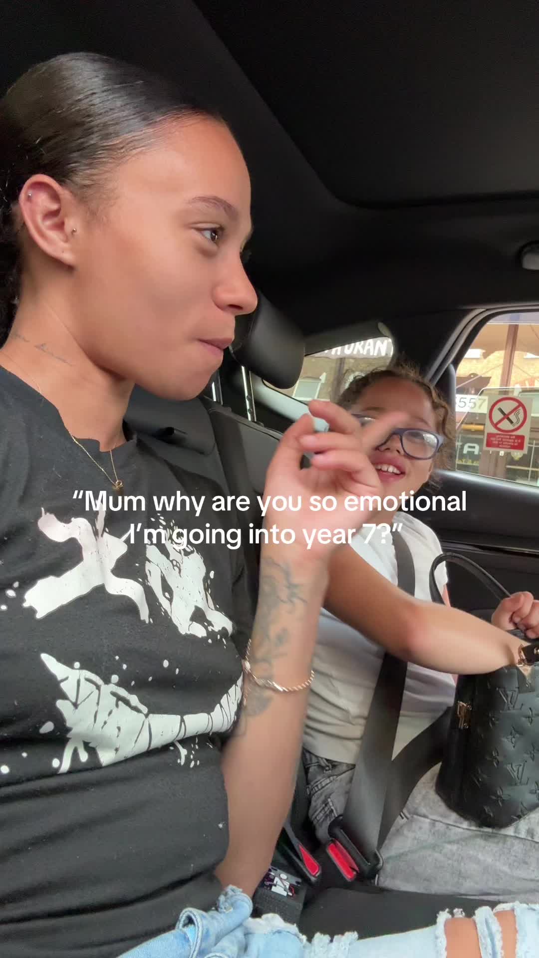 @RENAYA IRL ☔️