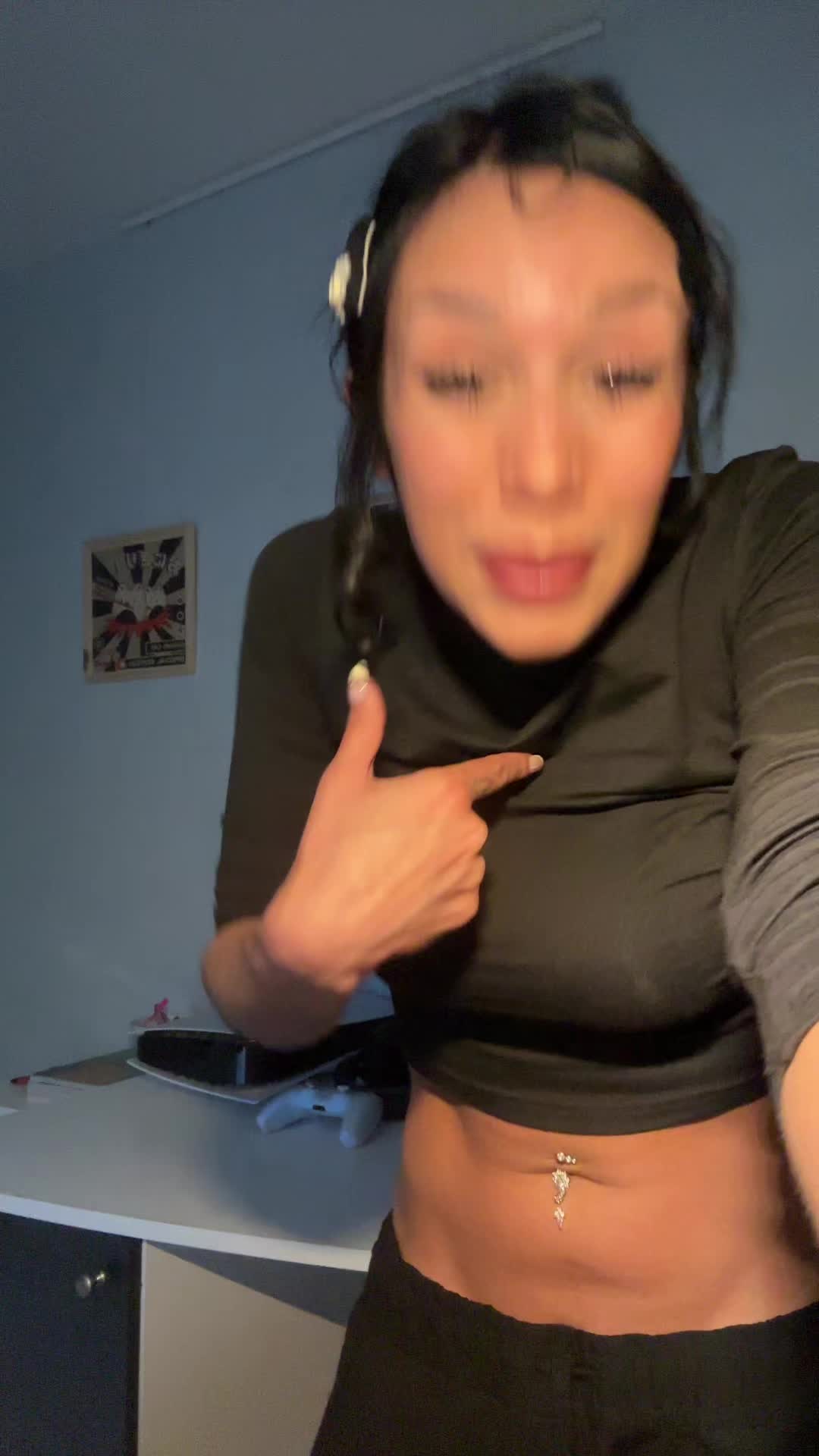 @Mia