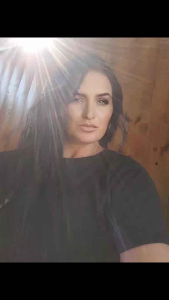 @Georgiana❤️G 🧡