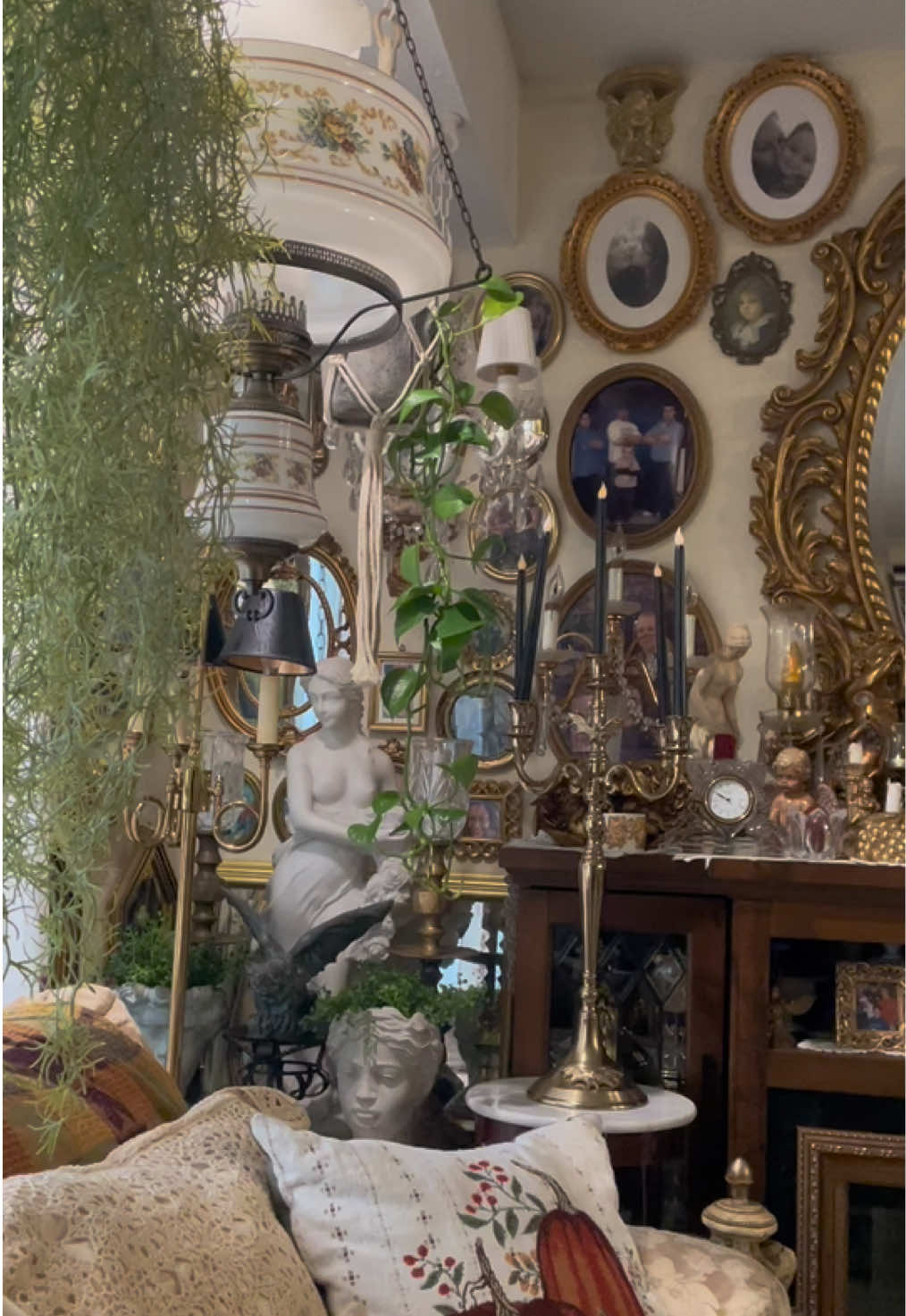 @Maximalist Maiteelacubana