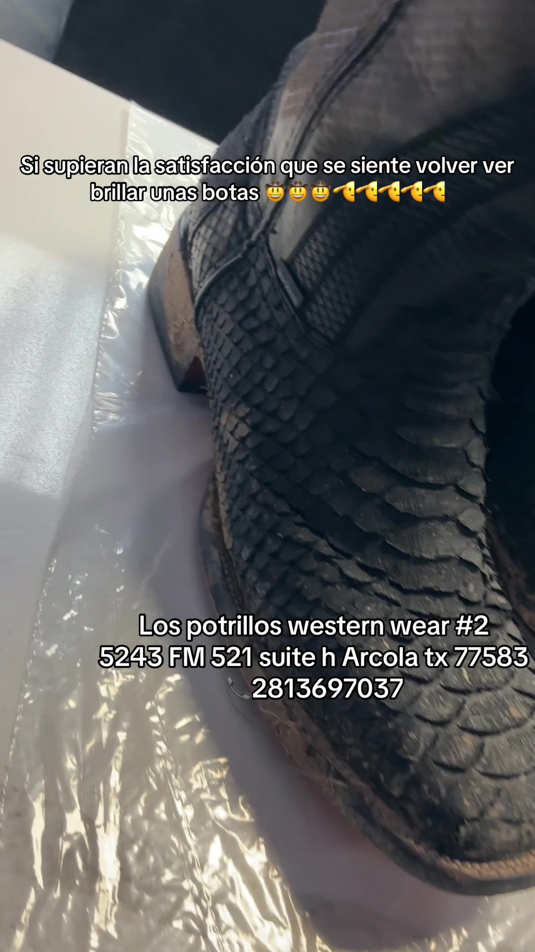 @Los potrillos western wear
