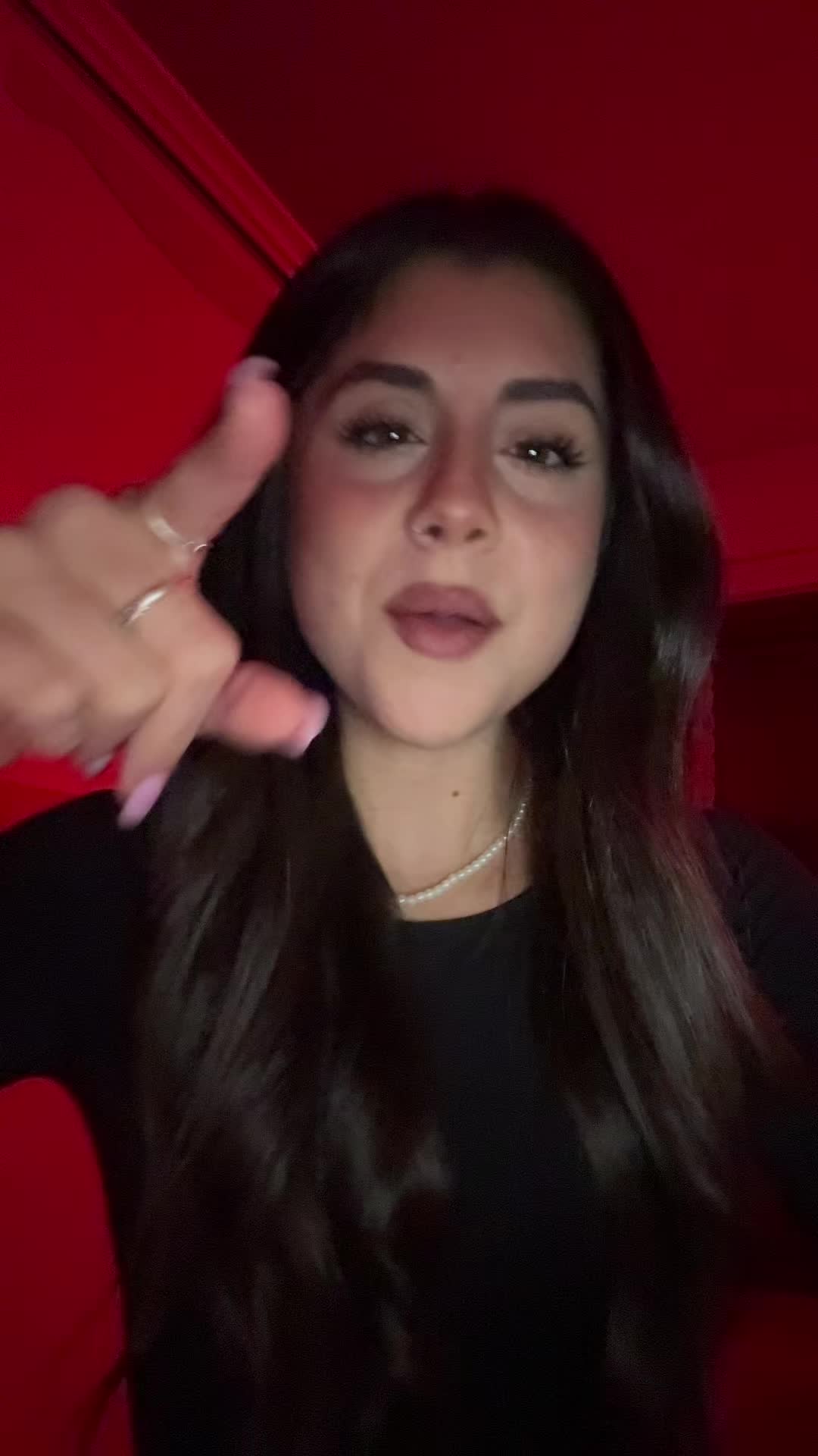 @𝐴𝑟𝑦