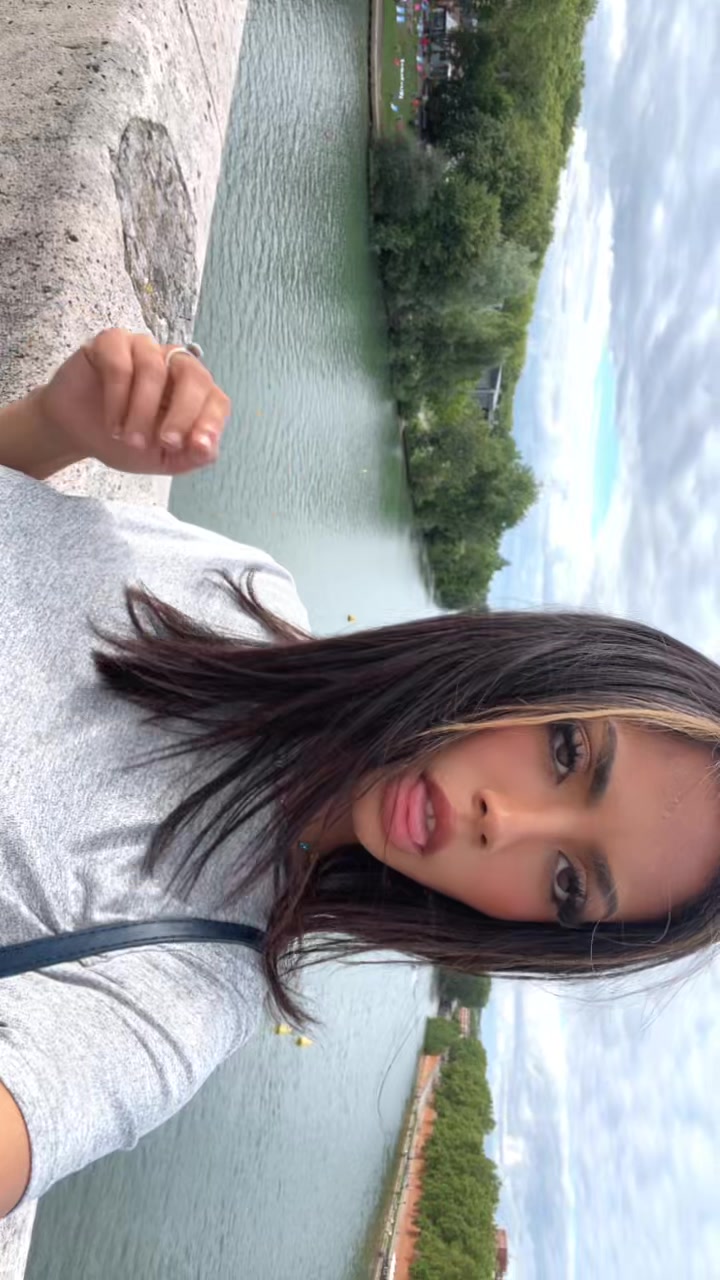 @Camilia🤍✨