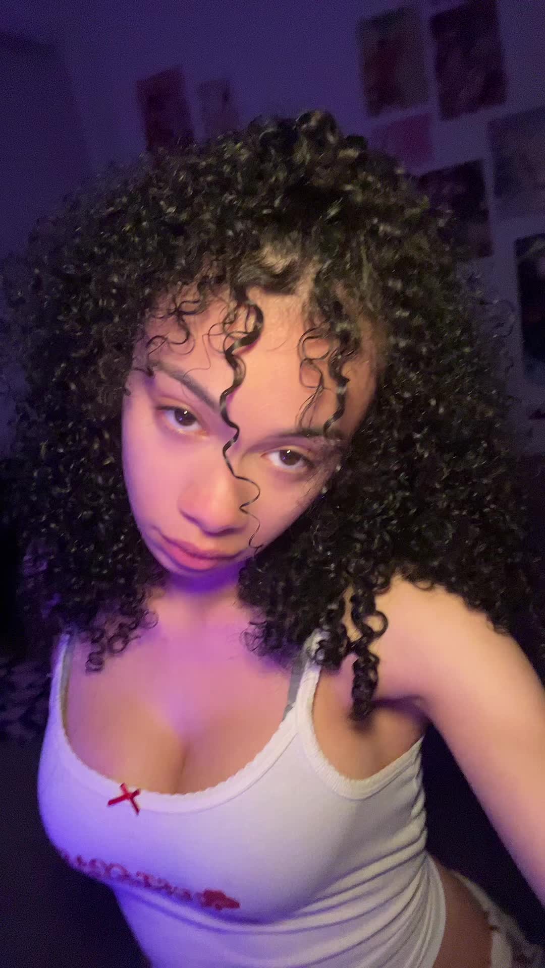 @aniyah_118