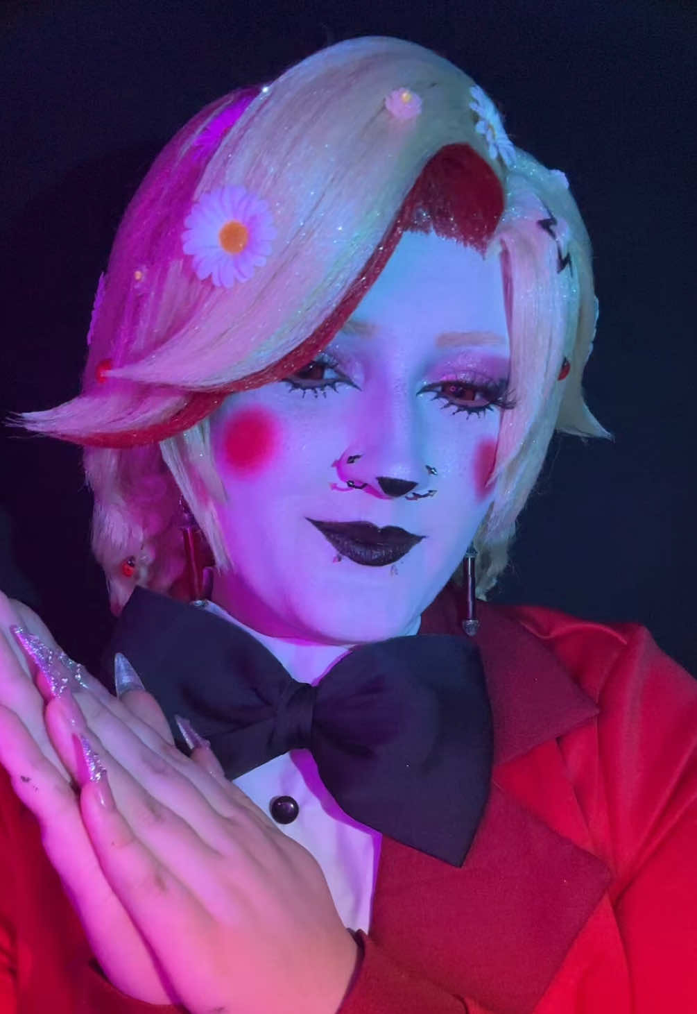@·༻🕸️•-𝔾𝕝𝕚𝕥𝕔𝕙-•🕸️༺·