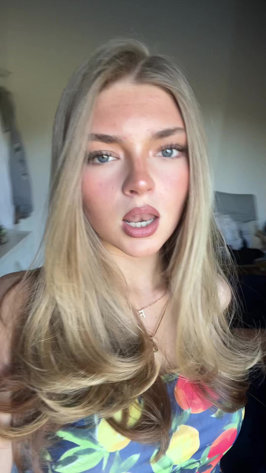@🦊