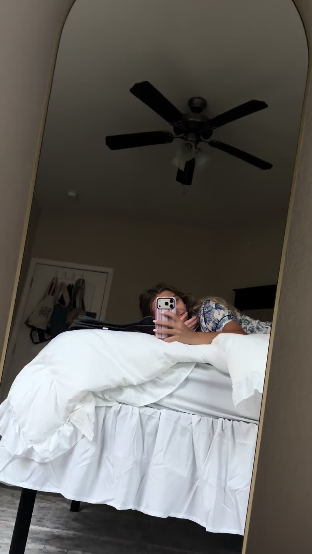 @Ella