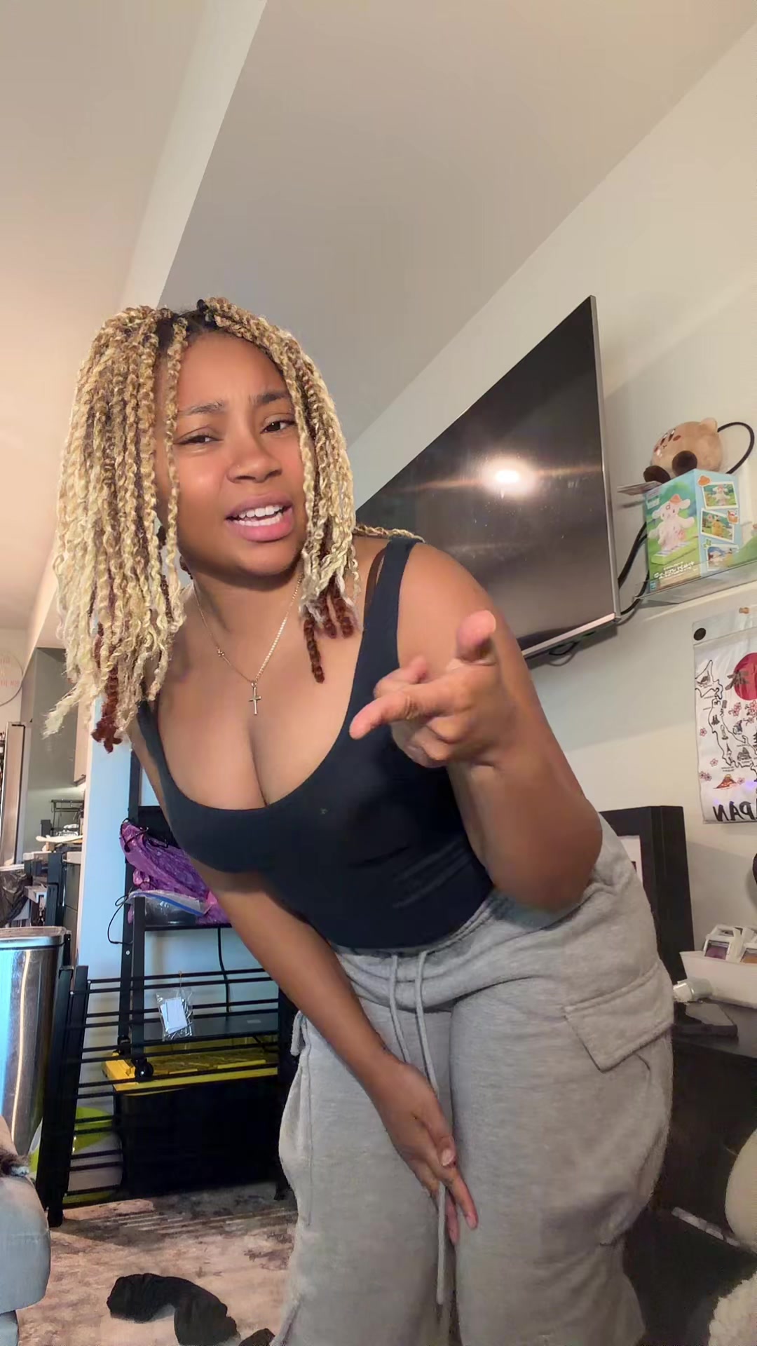 @MonieMo