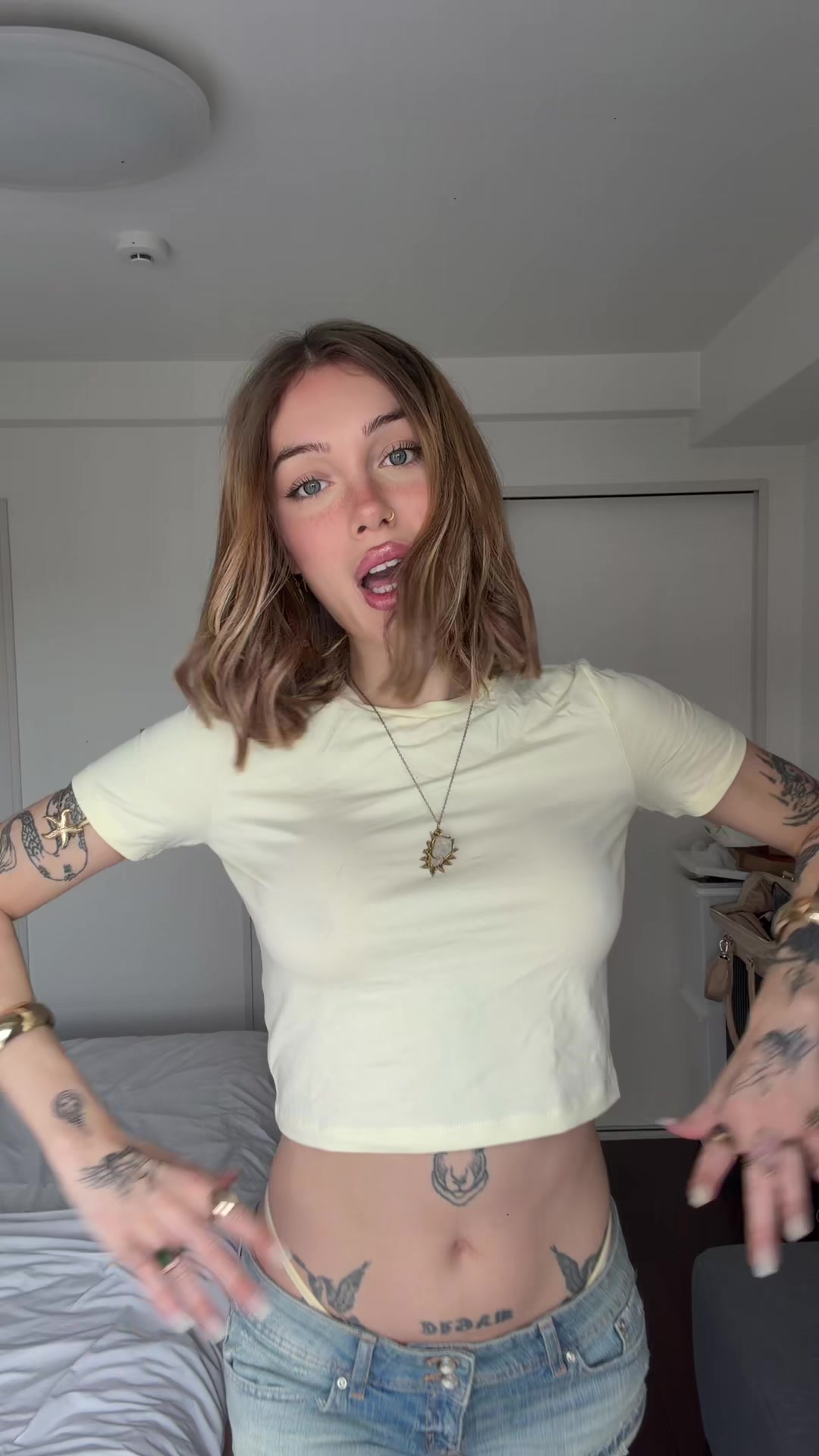 @Callmeambre