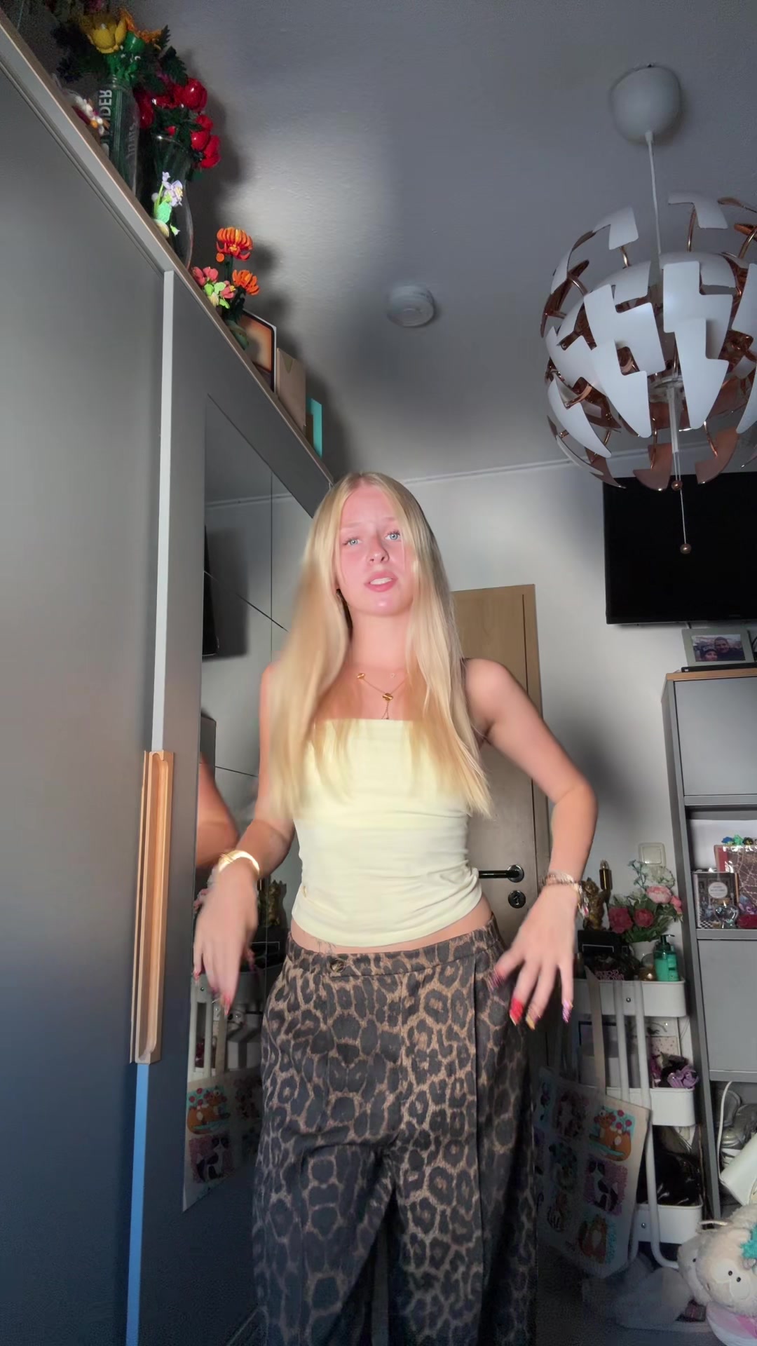 @𝐍𝐞𝐥𝐞