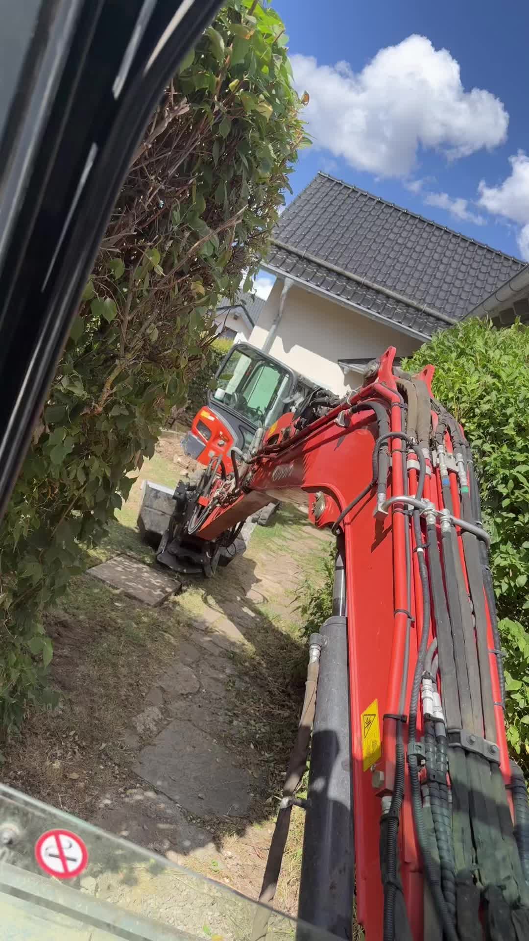 @Nicoderbaggerfahrer
