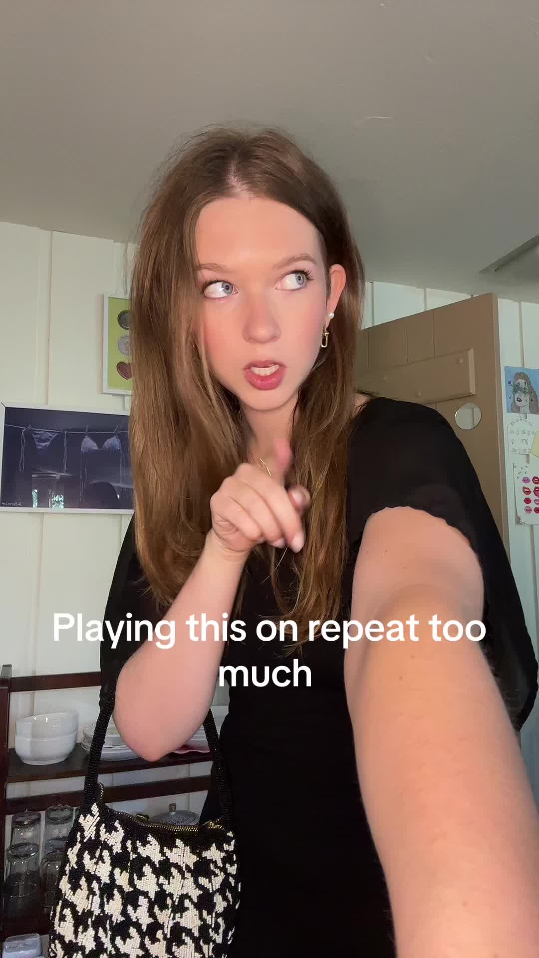 @bysydneyyeager