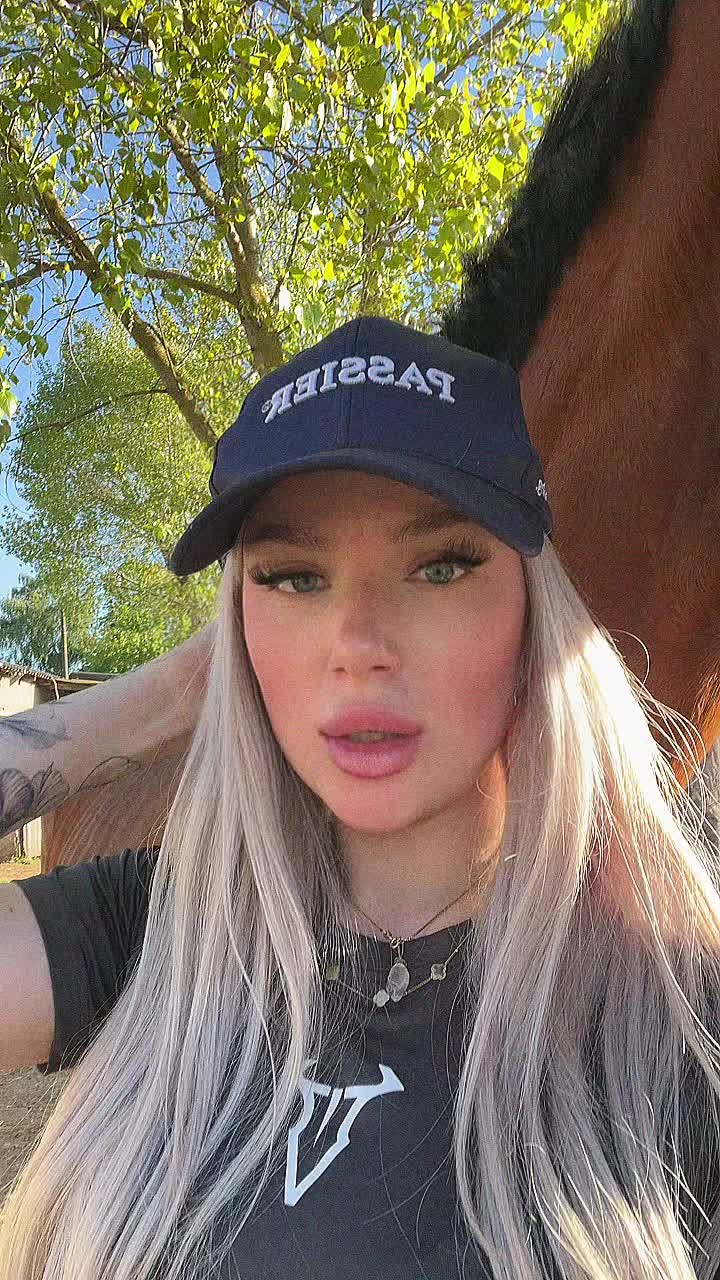 @lou.bunnylou